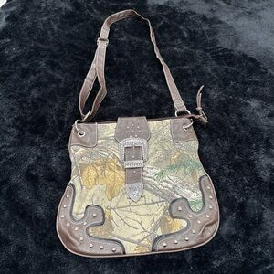 Camouflage realtree Crossbody Bag with Brown Accents(never used)